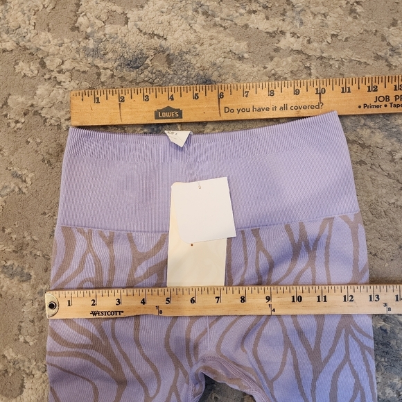 NWT Fabletics Purple Seamless Top and High Waist Leggings Size XS/S - Picture 8 of 16